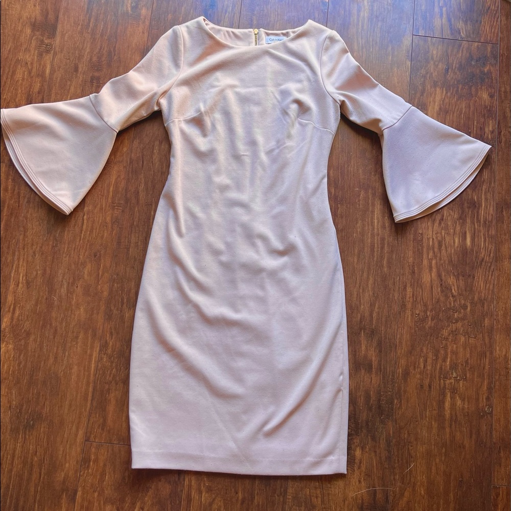 Light pink Calvin dress with long sleeves